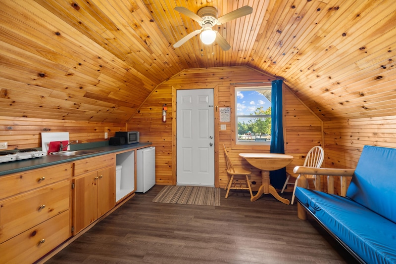Deluxe Cottage-2